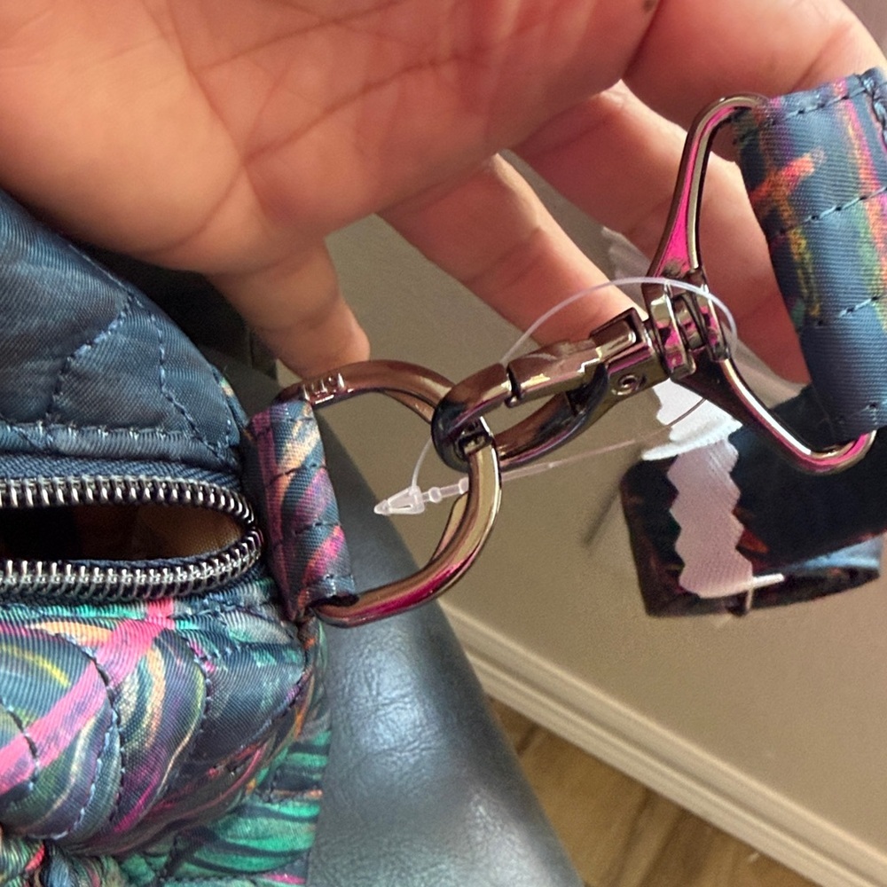 Lug Jive Tropical Multicolor Quilted Crossbody Bag. - Picture 5 of 14